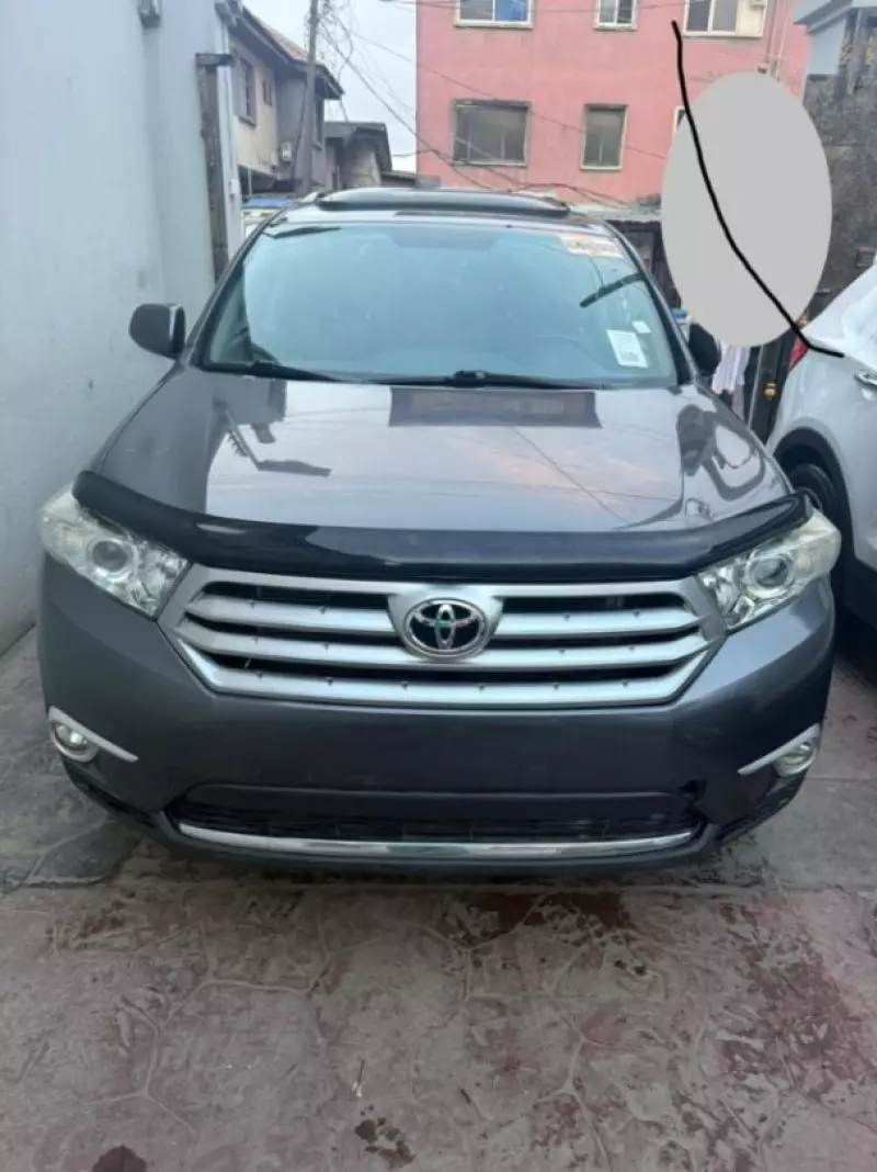 TOYOTA Highlander   - 2012