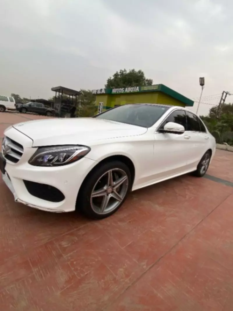 Mercedes-Benz C 300   - 2015