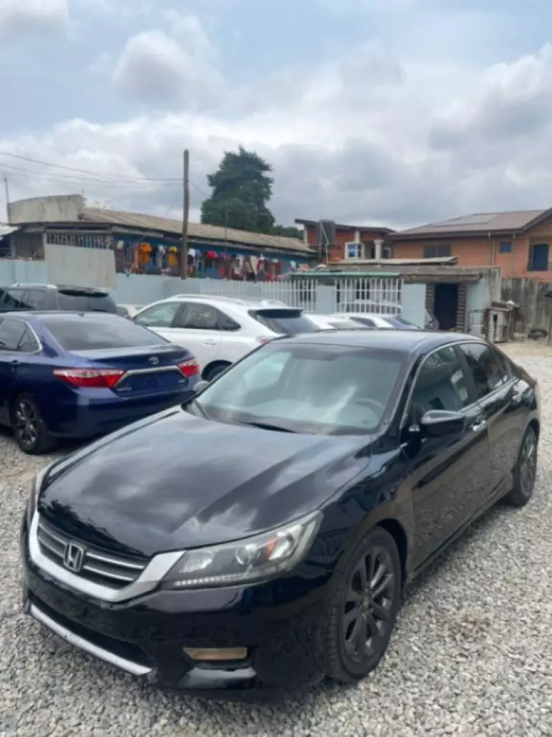 Honda Accord   - 2014