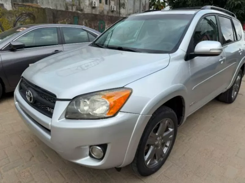 TOYOTA RAV 4   - 2012