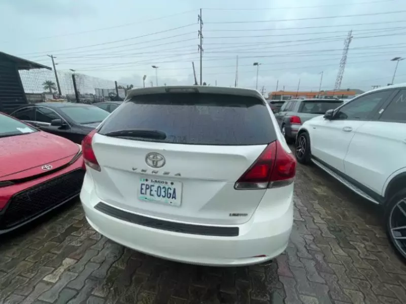 TOYOTA Venza   - 2013