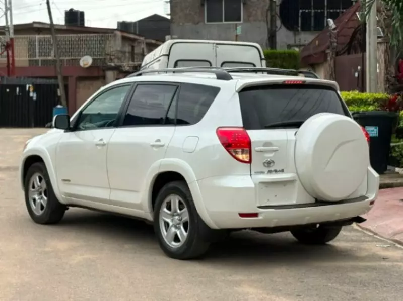TOYOTA RAV 4 - 2008