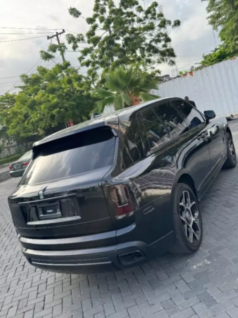 Rolls-Royce Cullinan - 2023