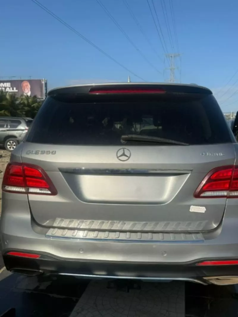 Mercedes-Benz GLE 350 - 2012