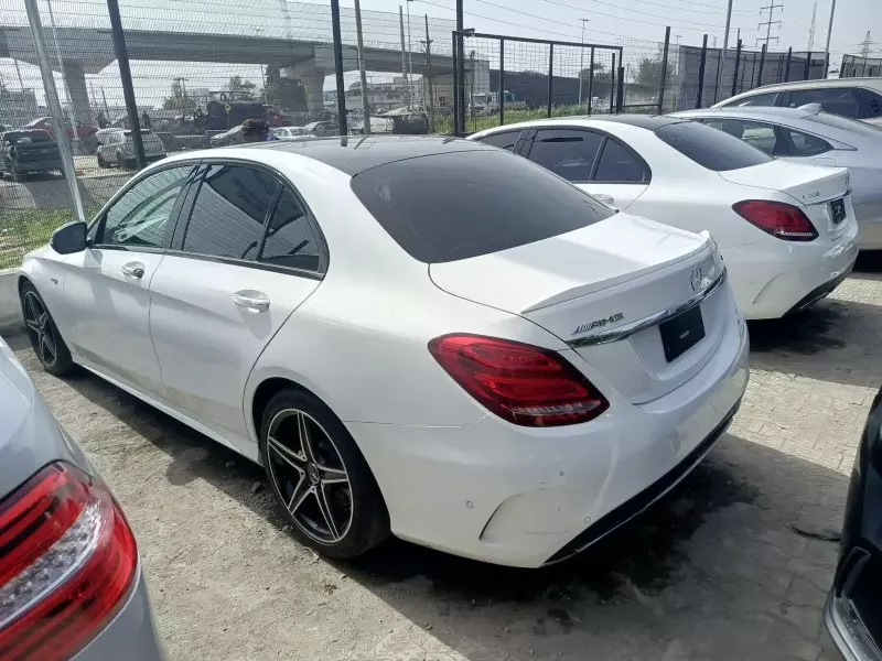 Mercedes-Benz C-Class - 2017