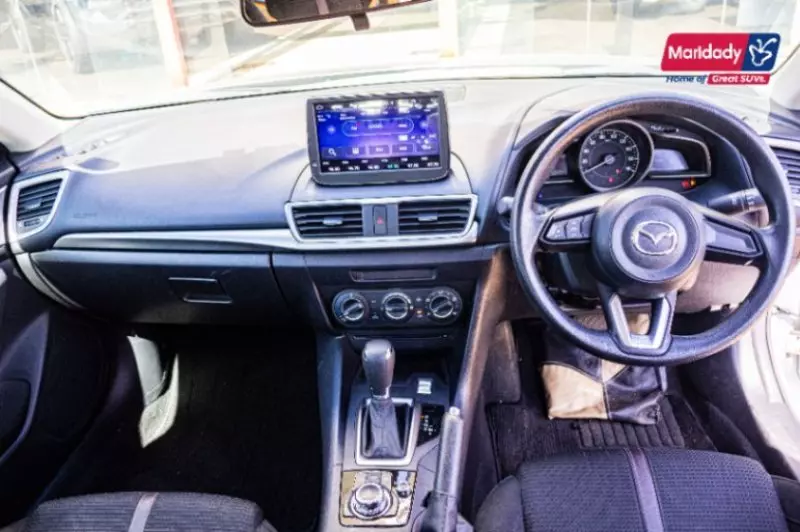 Mazda Axela    - 2018