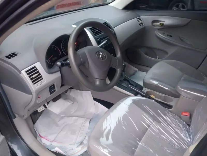 Toyota corolla   - 2009