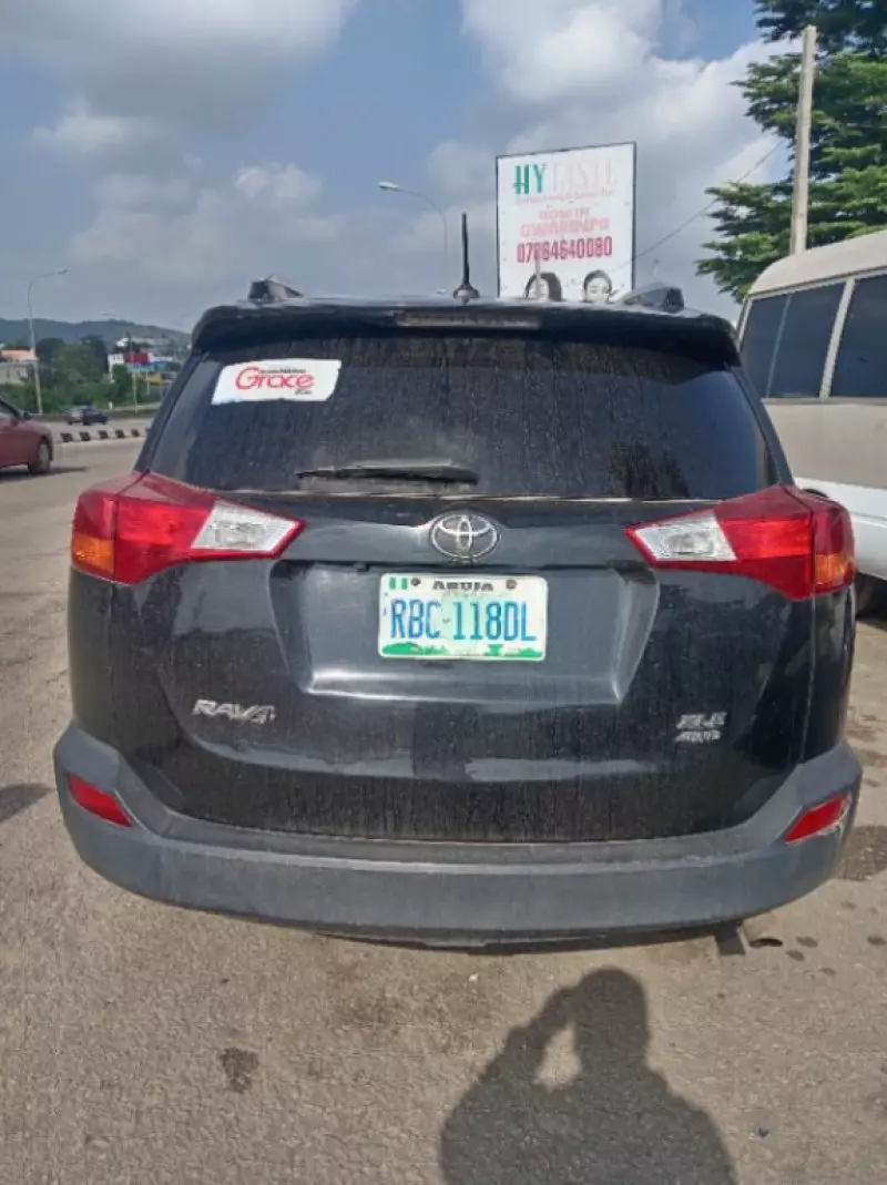 TOYOTA RAV 4 - 2015