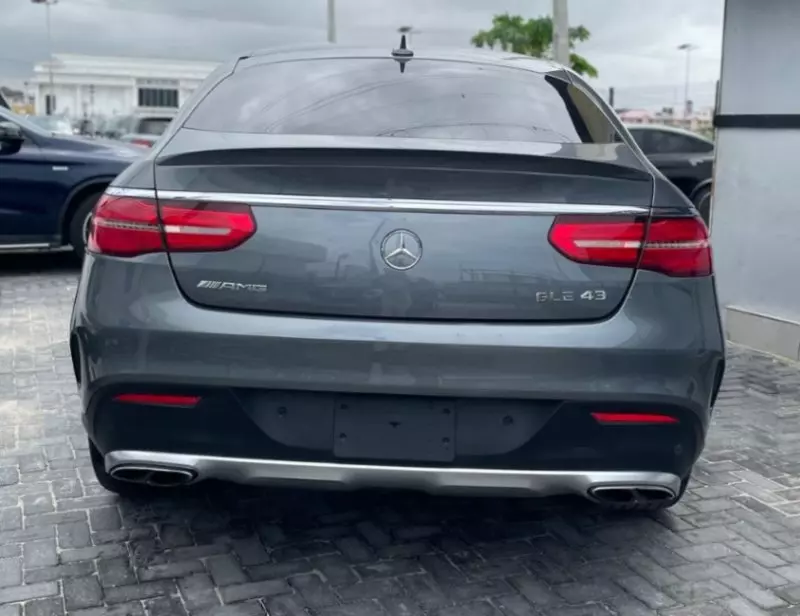 Mercedes-Benz GLE 43 AMG - 2017