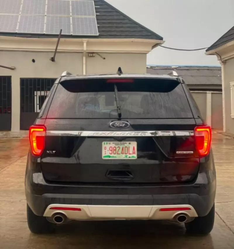 Ford Explorer XLT 3.5L - 2016