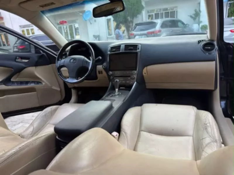 Lexus IS   - 2008