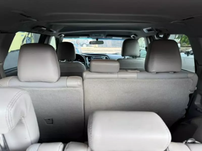 Toyota Highlander   - 2016