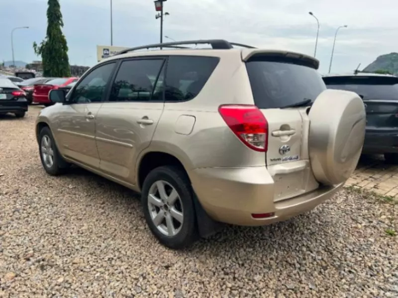 TOYOTA Rav4   - 2008