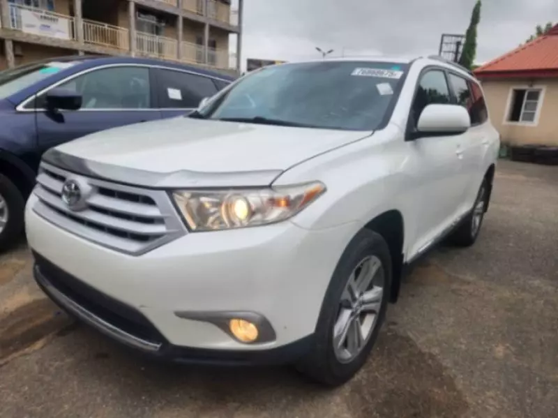 TOYOTA Highlander   - 2013