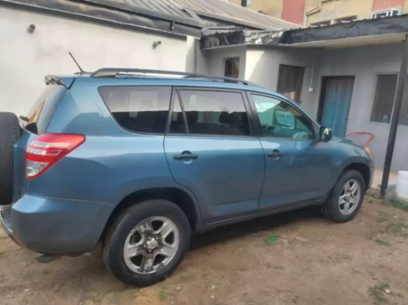 Toyota RAV4   - 2014