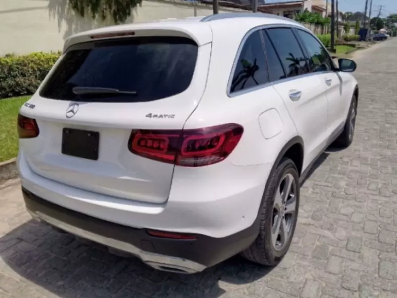 Mercedes-Benz GLC 300   - 2022