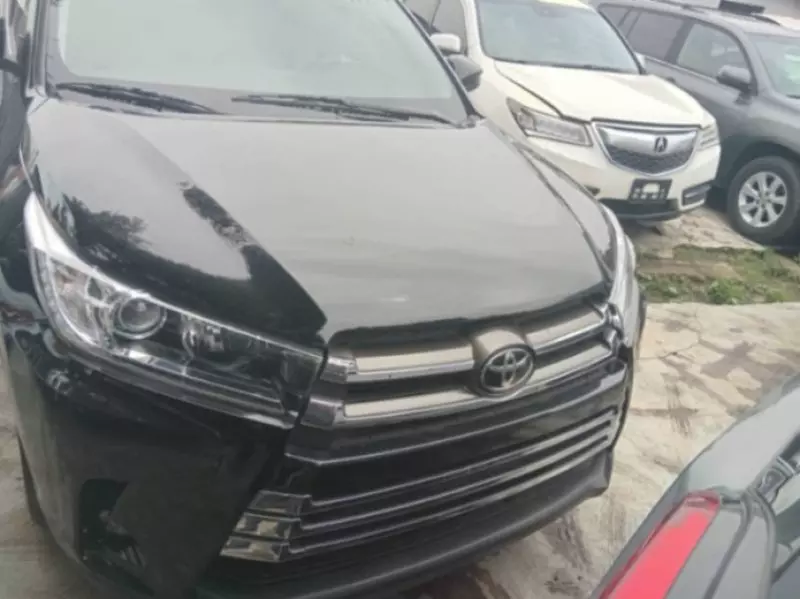 Toyota Highlander   - 2018