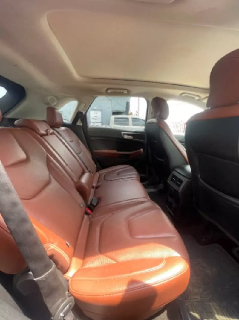 Ford Edge   - 2015