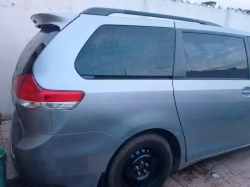 Toyota Sienna   - 2014