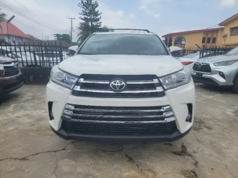 TOYOTA Highlander   - 2015