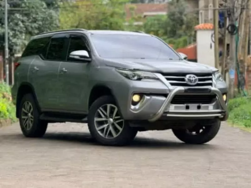 Toyota Fortuner   - 2017
