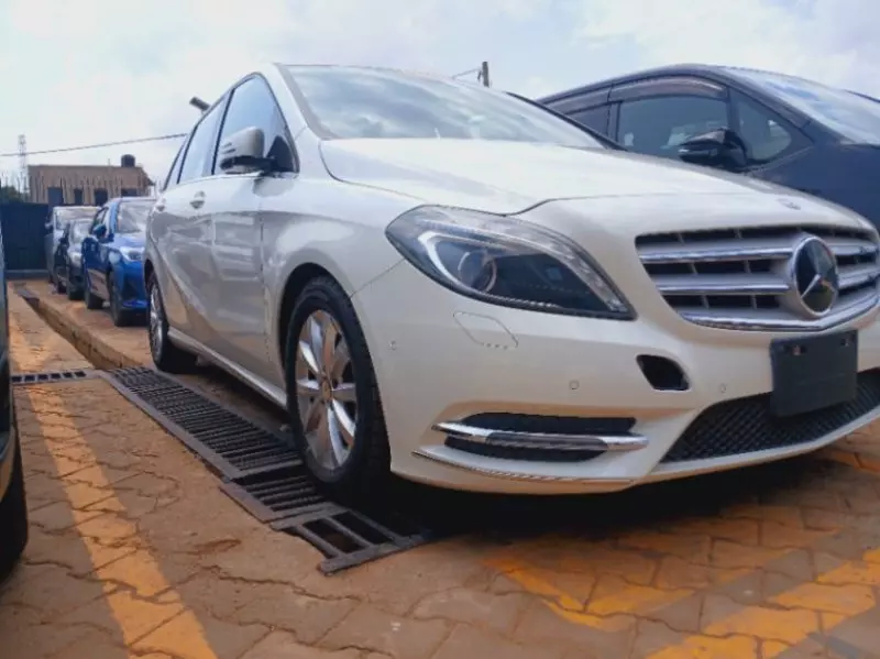 Mercedes-Benz B-Class   - 2013