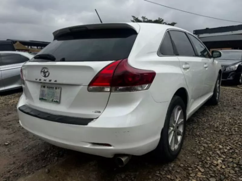 TOYOTA Venza   - 2009