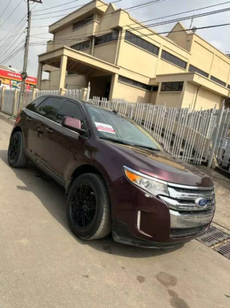 Ford Edge   - 2011