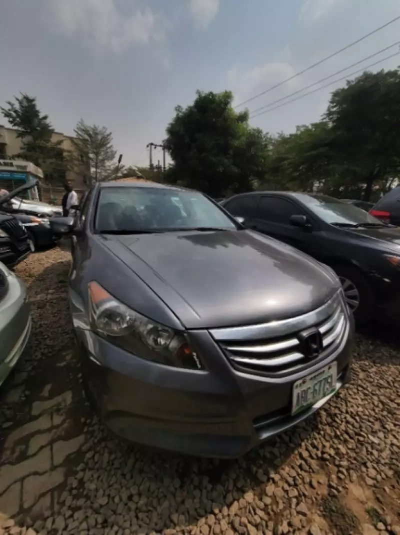 Honda Accord   - 2012