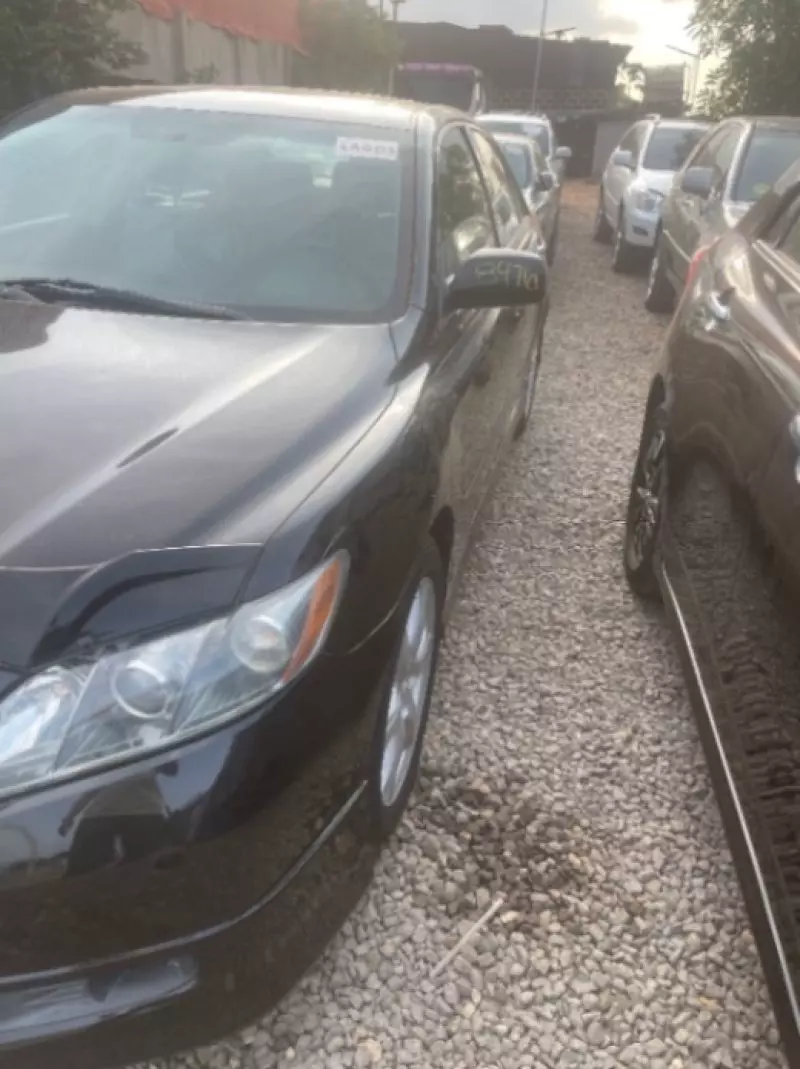 Toyota Camry - 2008