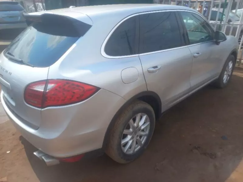 PORSCHE Cayenne   - 2013
