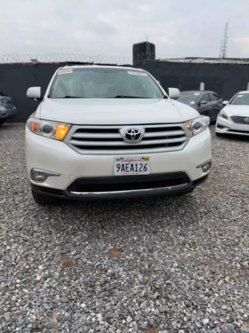 TOYOTA Highlander   - 2013