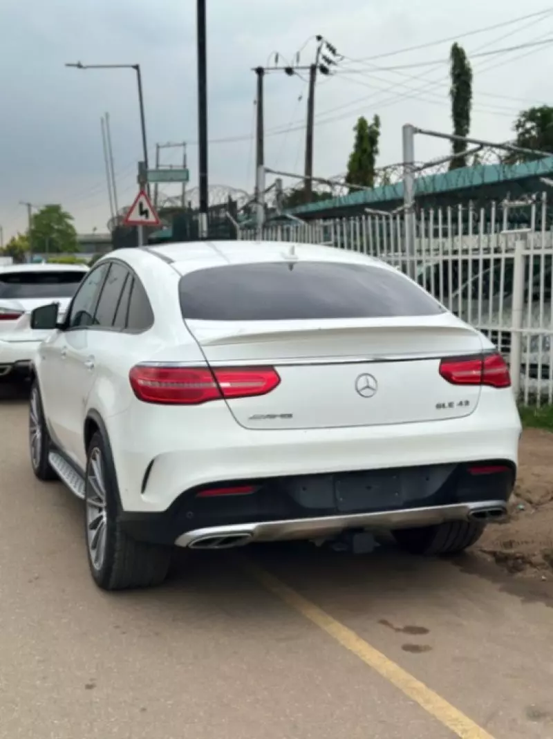 Mercedes-Benz GLE 43 AMG   - 2017