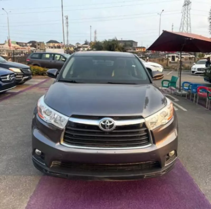 TOYOTA Highlander   - 2014