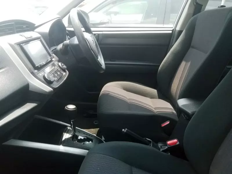 Toyota Fielder hybrid    - 2016