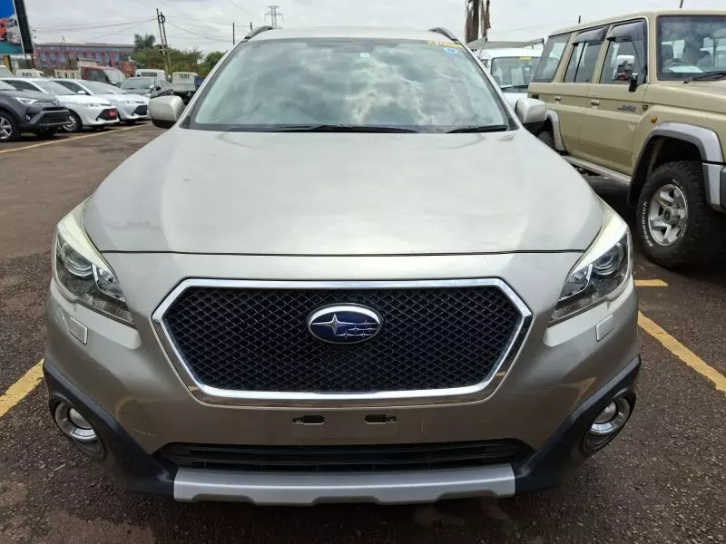 Subaru Outback   - 2016