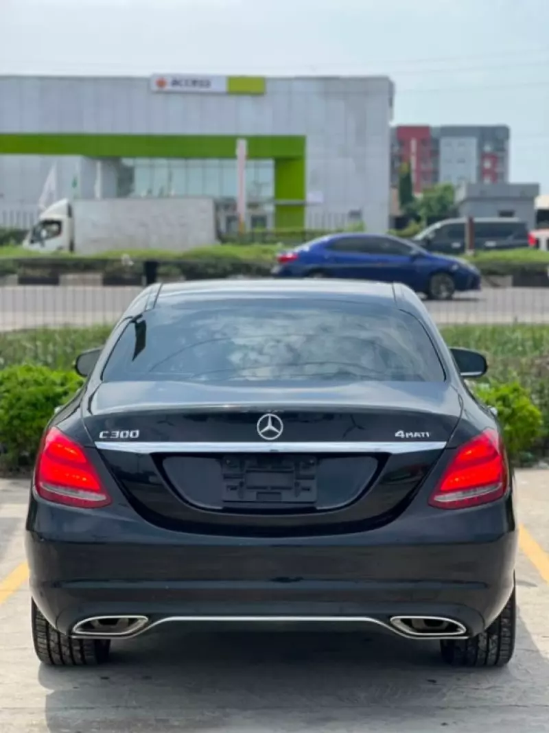 Mercedes-Benz C-Class   - 2016