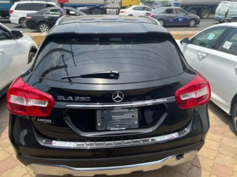 Mercedes-Benz GLA-Class   - 2018