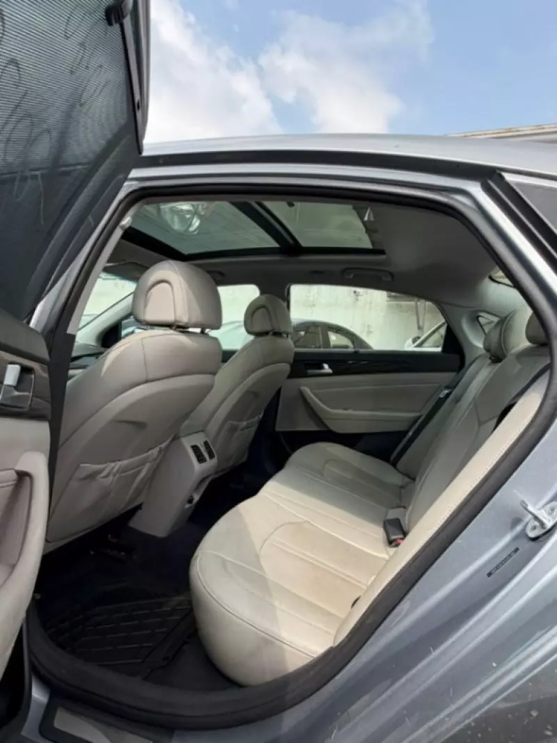 Hyundai Sonata   - 2015