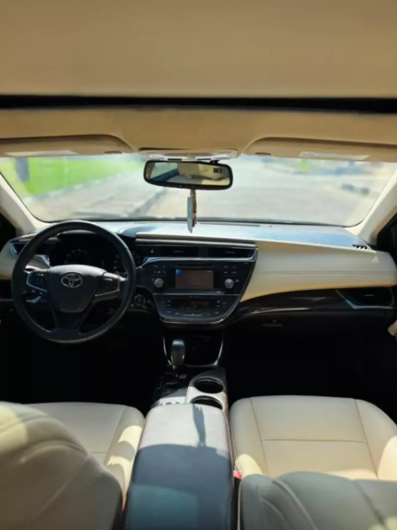 TOYOTA Avalon   - 2013
