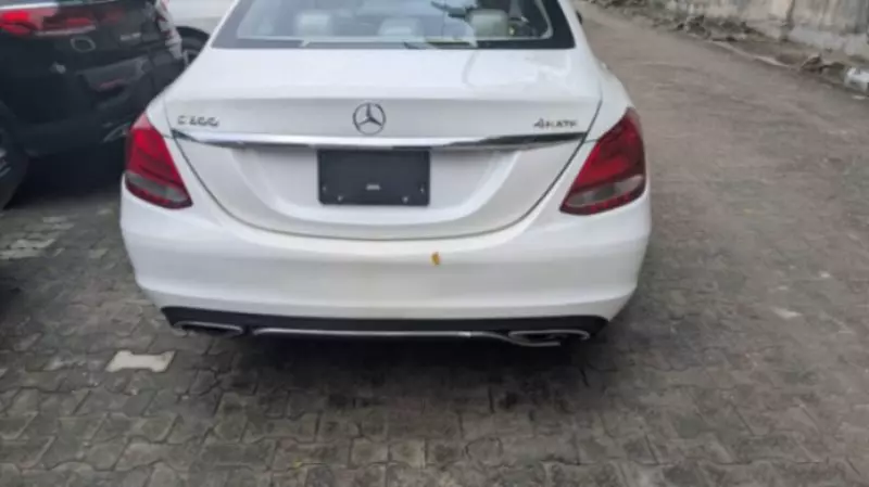 Mercedes-Benz C 300   - 2016