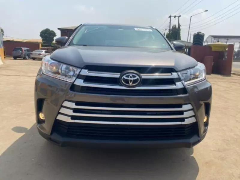 Toyota Highlander   - 2015