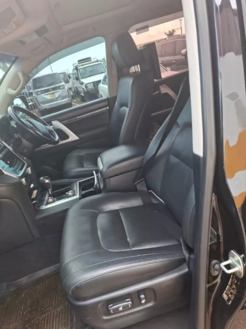 TOYOTA LANDCRUISER VXR   - 2021