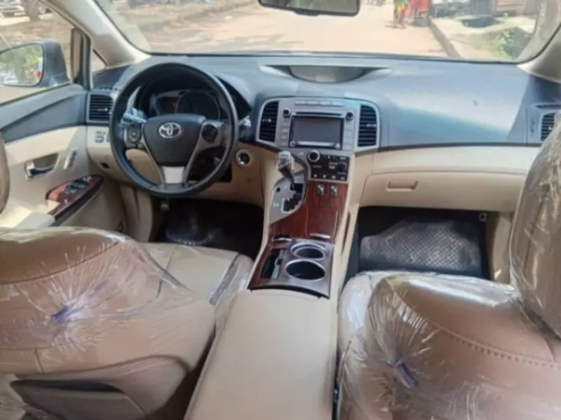 Toyota Venza   - 2015