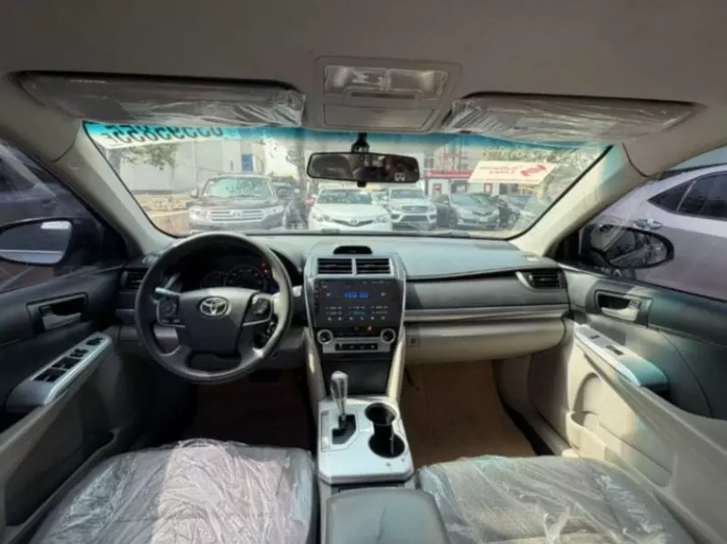 Toyota Camry   - 2014