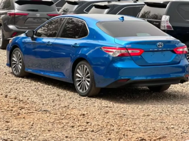 TOYOTA Camry   - 2019