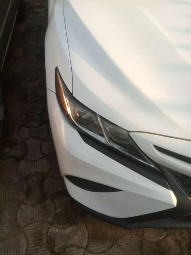Toyota Camry   - 2018