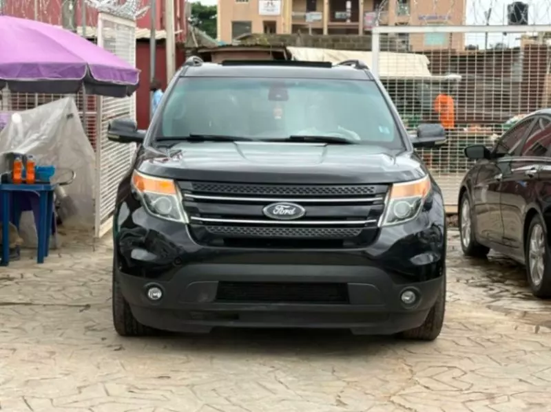 Ford Explorer - 2013