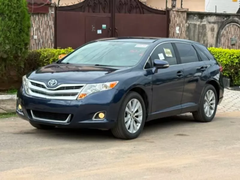 TOYOTA Venza - 2015