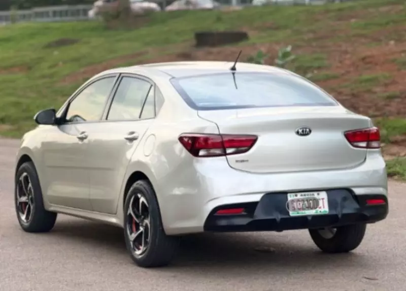 KIA Rio   - 2021